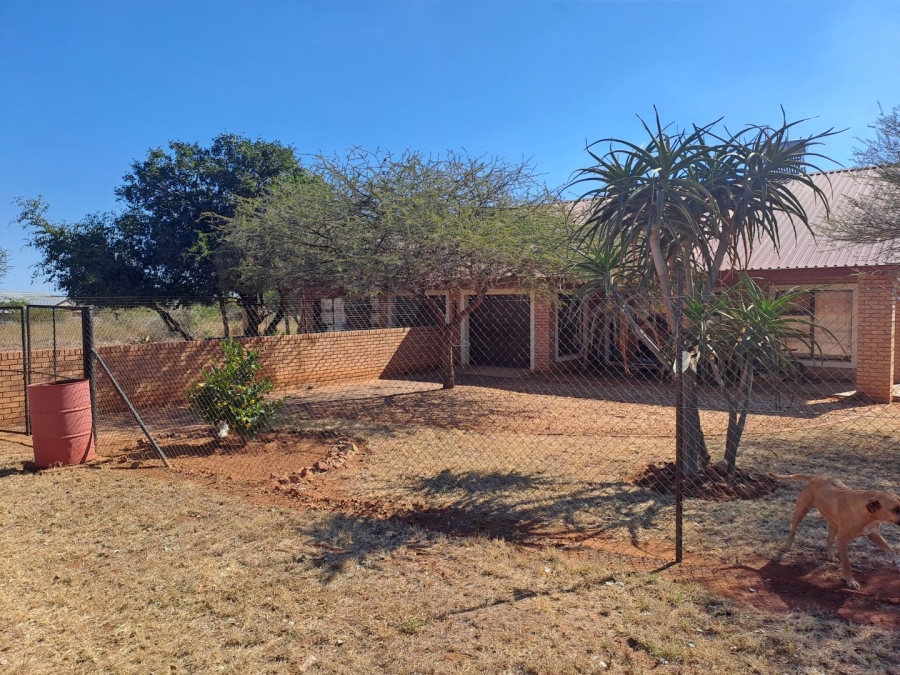 2 Bedroom Property for Sale in Myngenoegen A H Limpopo