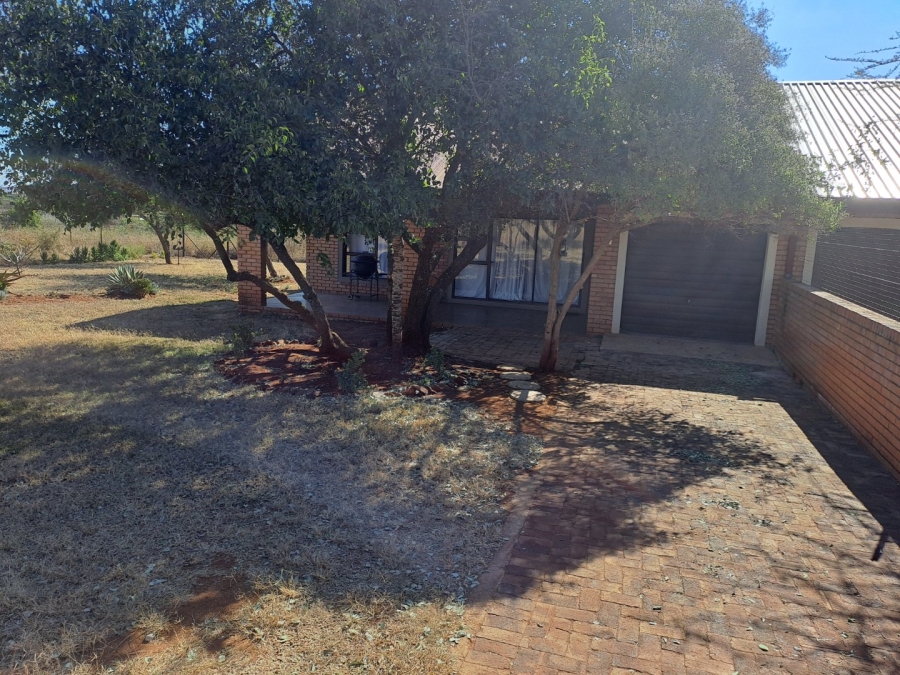 2 Bedroom Property for Sale in Myngenoegen A H Limpopo