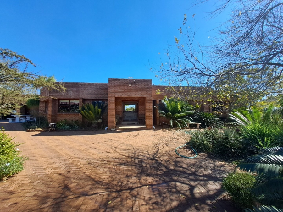 4 Bedroom Property for Sale in Myngenoegen A H Limpopo