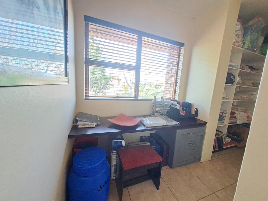 4 Bedroom Property for Sale in Myngenoegen A H Limpopo