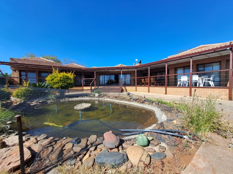 4 Bedroom Property for Sale in Myngenoegen A H Limpopo