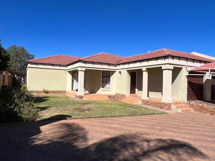 3 Bedroom Property for Sale in Bendor Limpopo