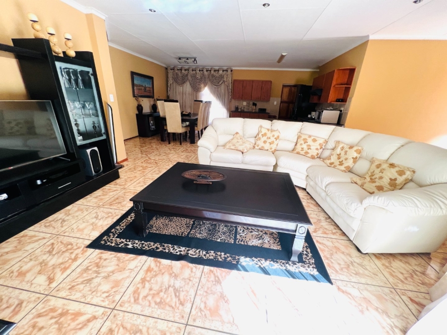 3 Bedroom Property for Sale in Bendor Limpopo
