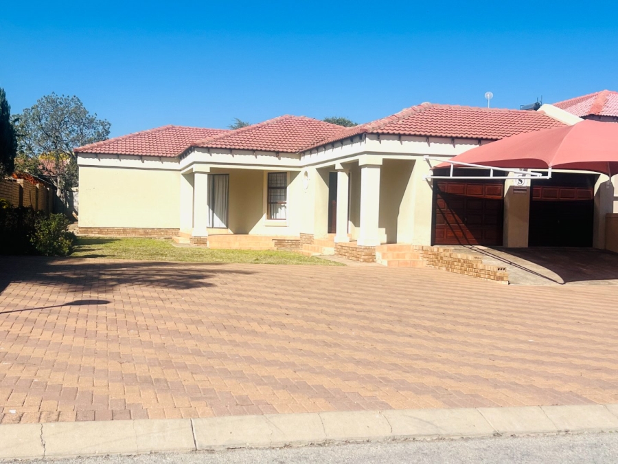 3 Bedroom Property for Sale in Bendor Limpopo