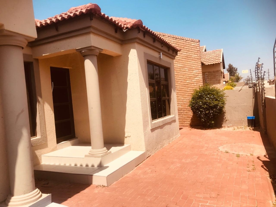 3 Bedroom Property for Sale in African Jewel Limpopo