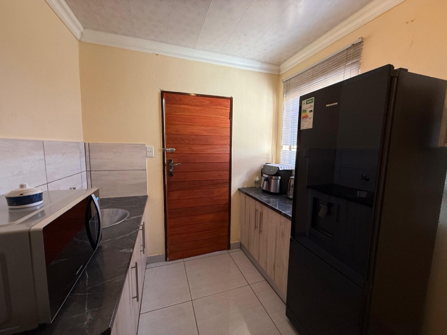 3 Bedroom Property for Sale in Madiba Park Limpopo