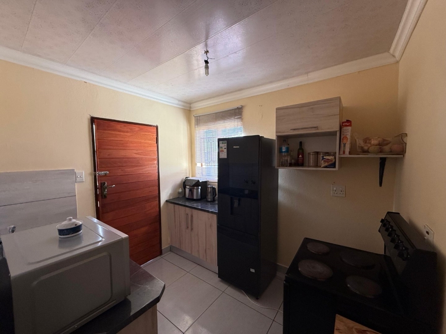 3 Bedroom Property for Sale in Madiba Park Limpopo
