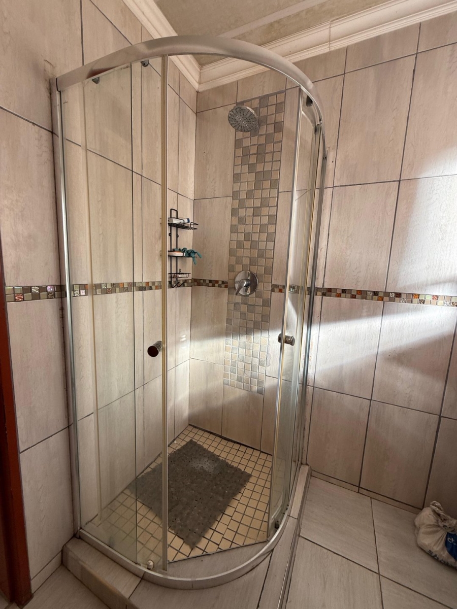 3 Bedroom Property for Sale in Madiba Park Limpopo