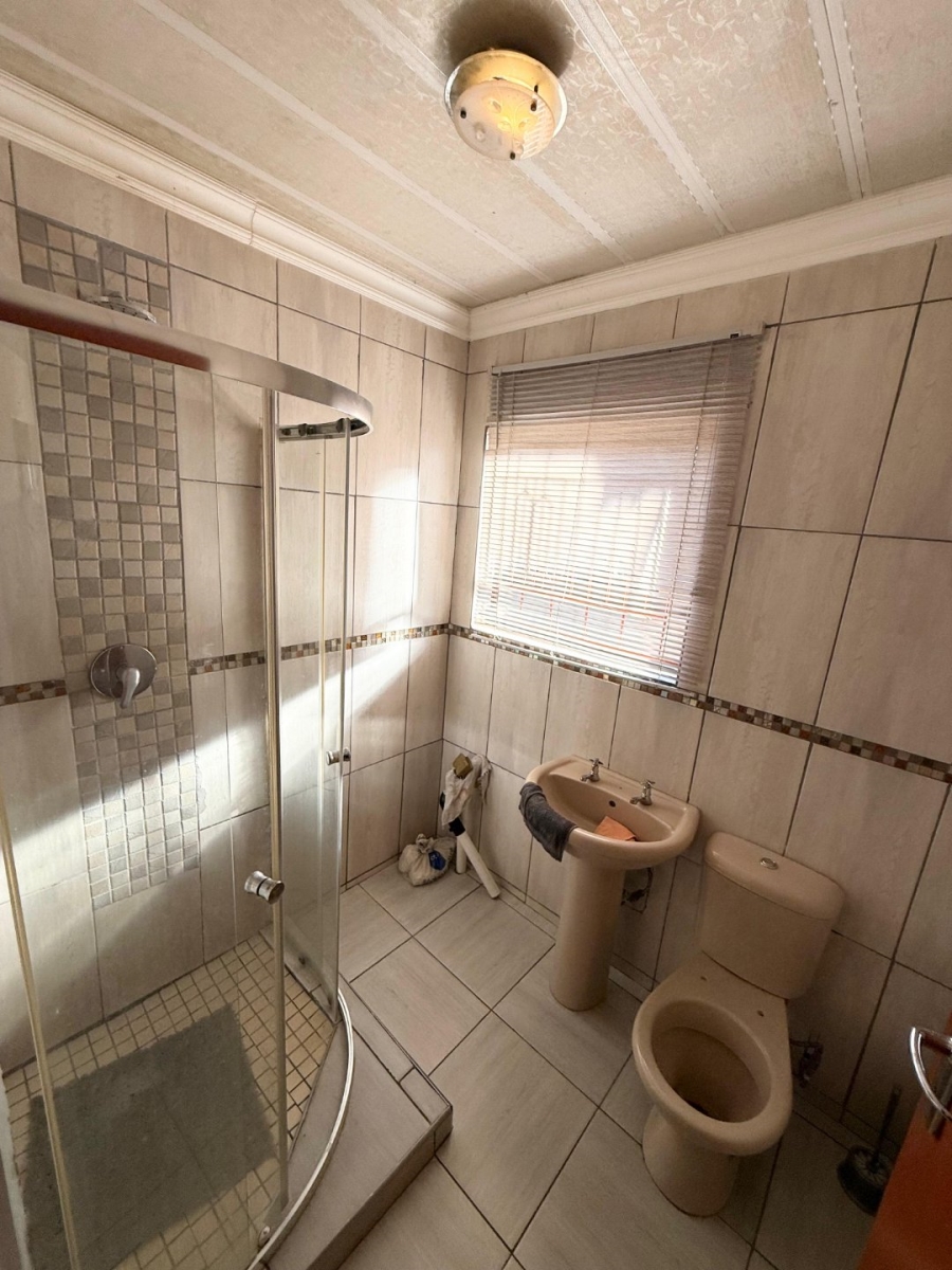 3 Bedroom Property for Sale in Madiba Park Limpopo