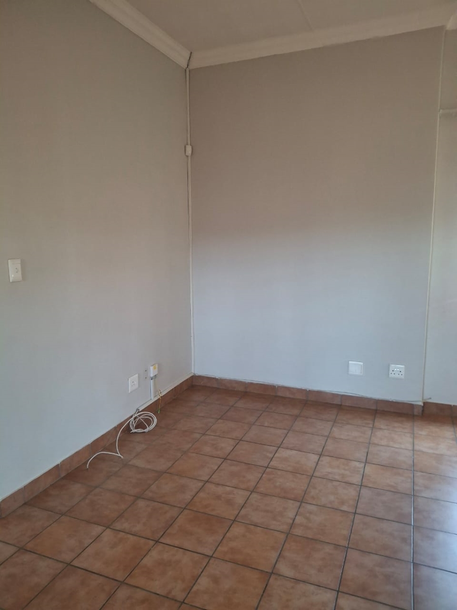 2 Bedroom Property for Sale in Eagles Crest Limpopo