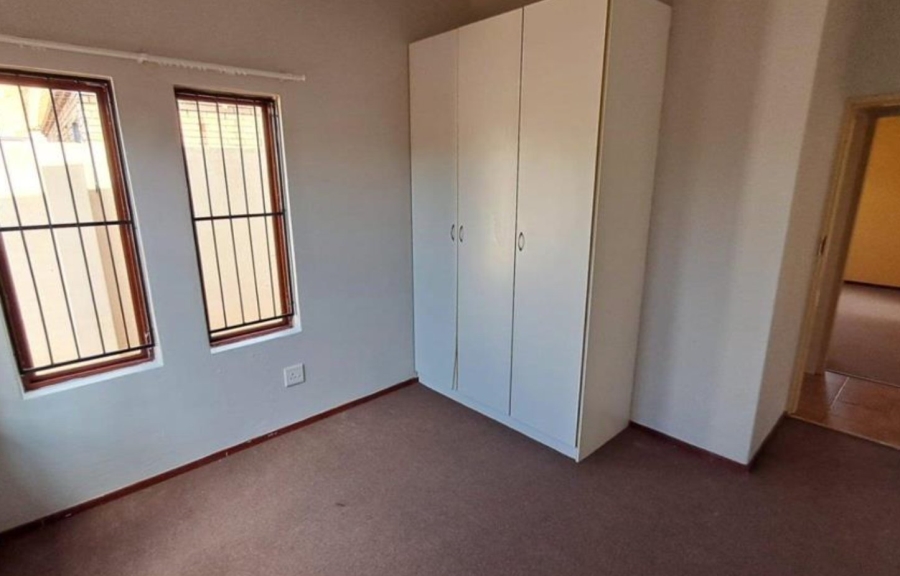 2 Bedroom Property for Sale in Eagles Crest Limpopo