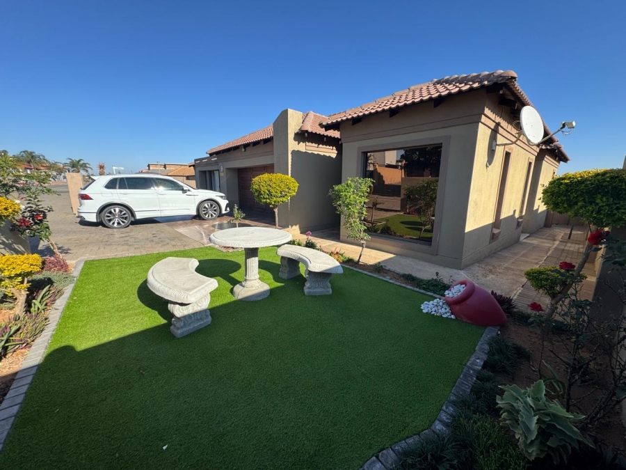 4 Bedroom Property for Sale in Bendor Limpopo