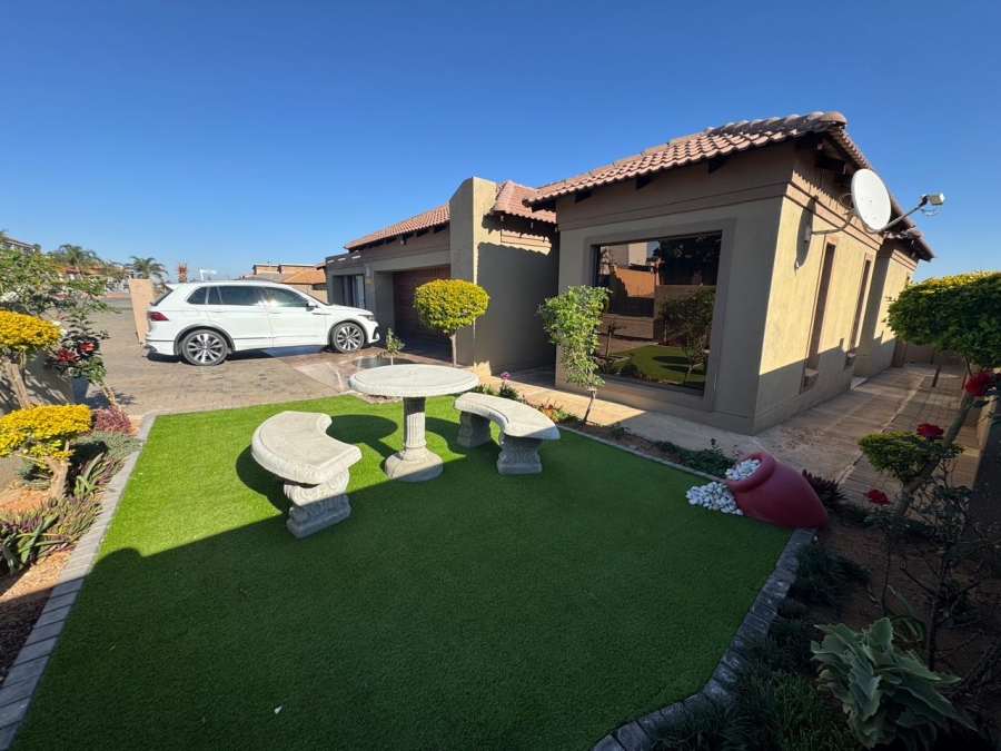 4 Bedroom Property for Sale in Bendor Limpopo
