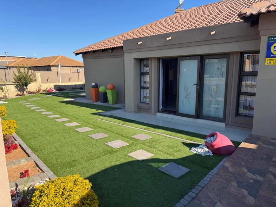 4 Bedroom Property for Sale in Bendor Limpopo