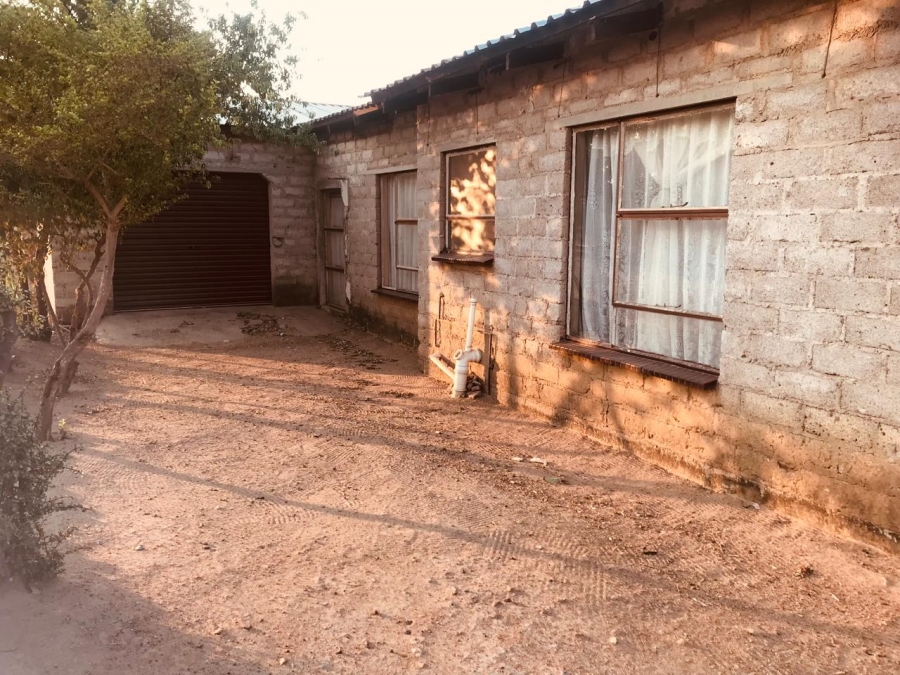 4 Bedroom Property for Sale in Polokwane Ext 76 Limpopo