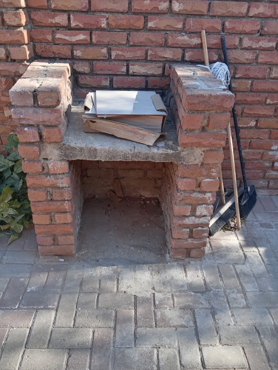 To Let 2 Bedroom Property for Rent in Bendor Limpopo