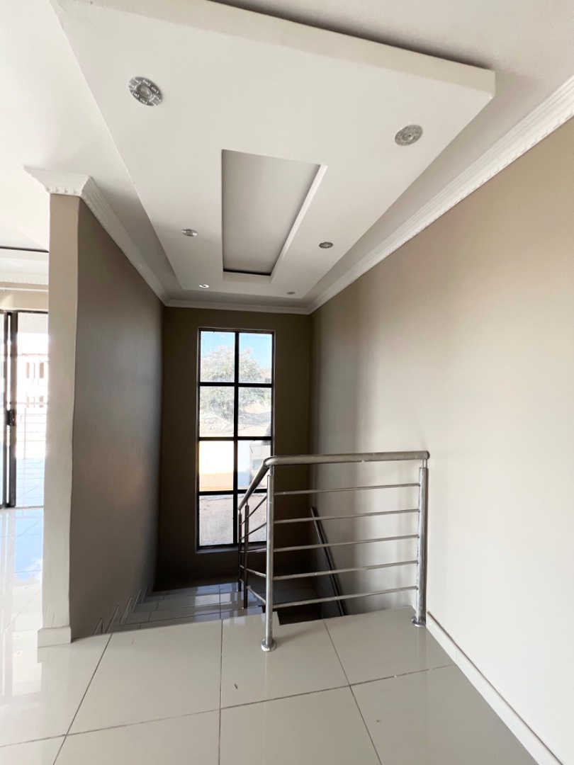 To Let 5 Bedroom Property for Rent in Serala View Limpopo