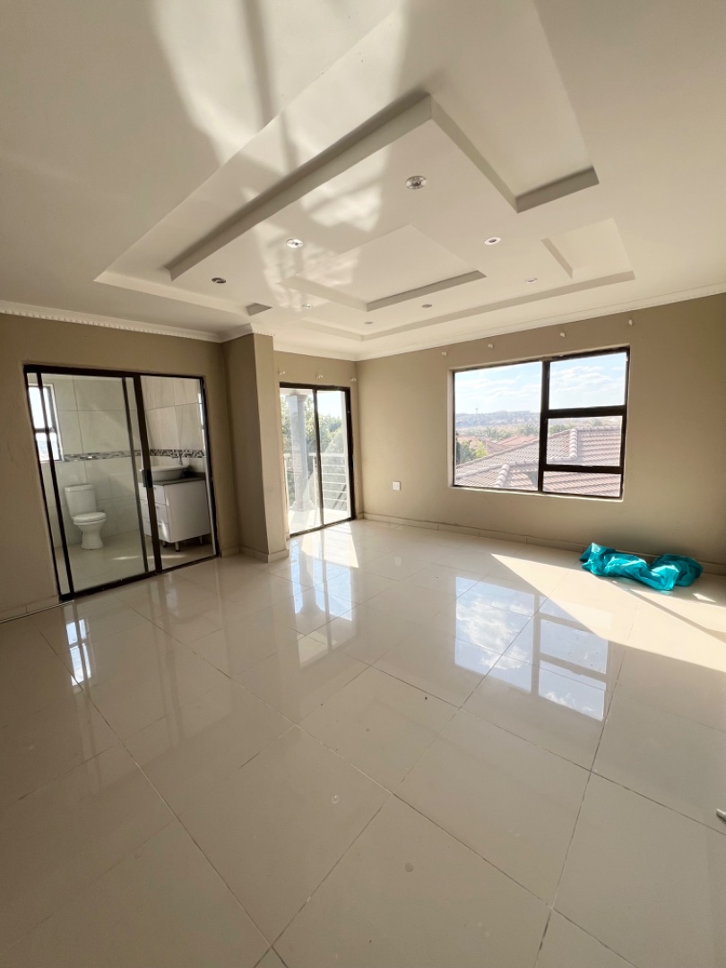 To Let 5 Bedroom Property for Rent in Serala View Limpopo