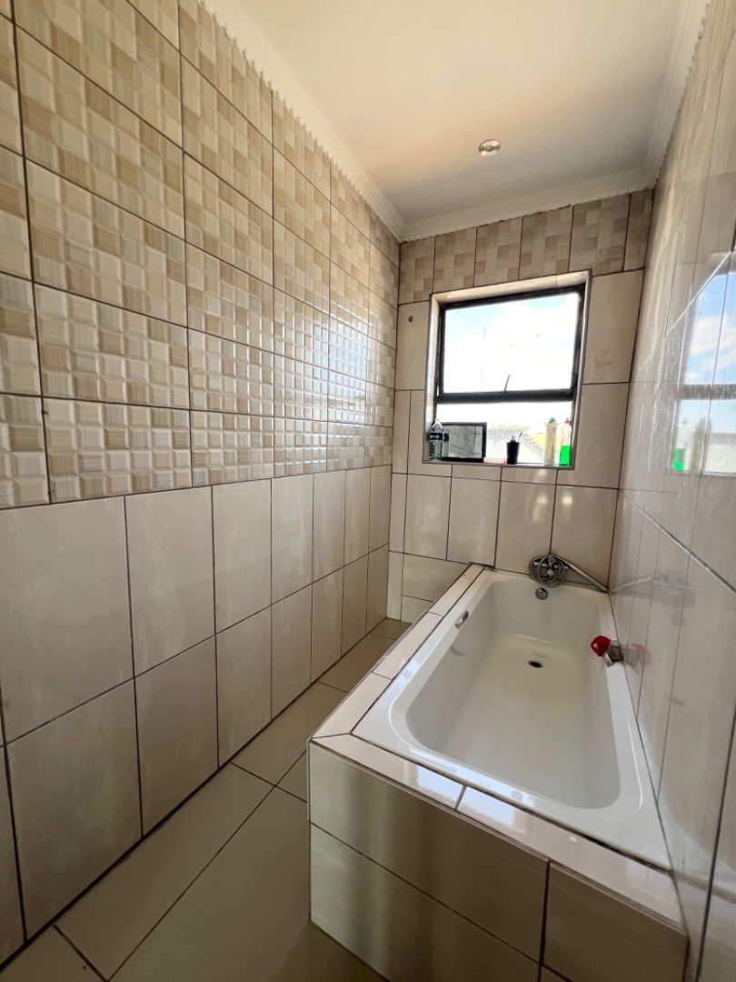 To Let 5 Bedroom Property for Rent in Serala View Limpopo