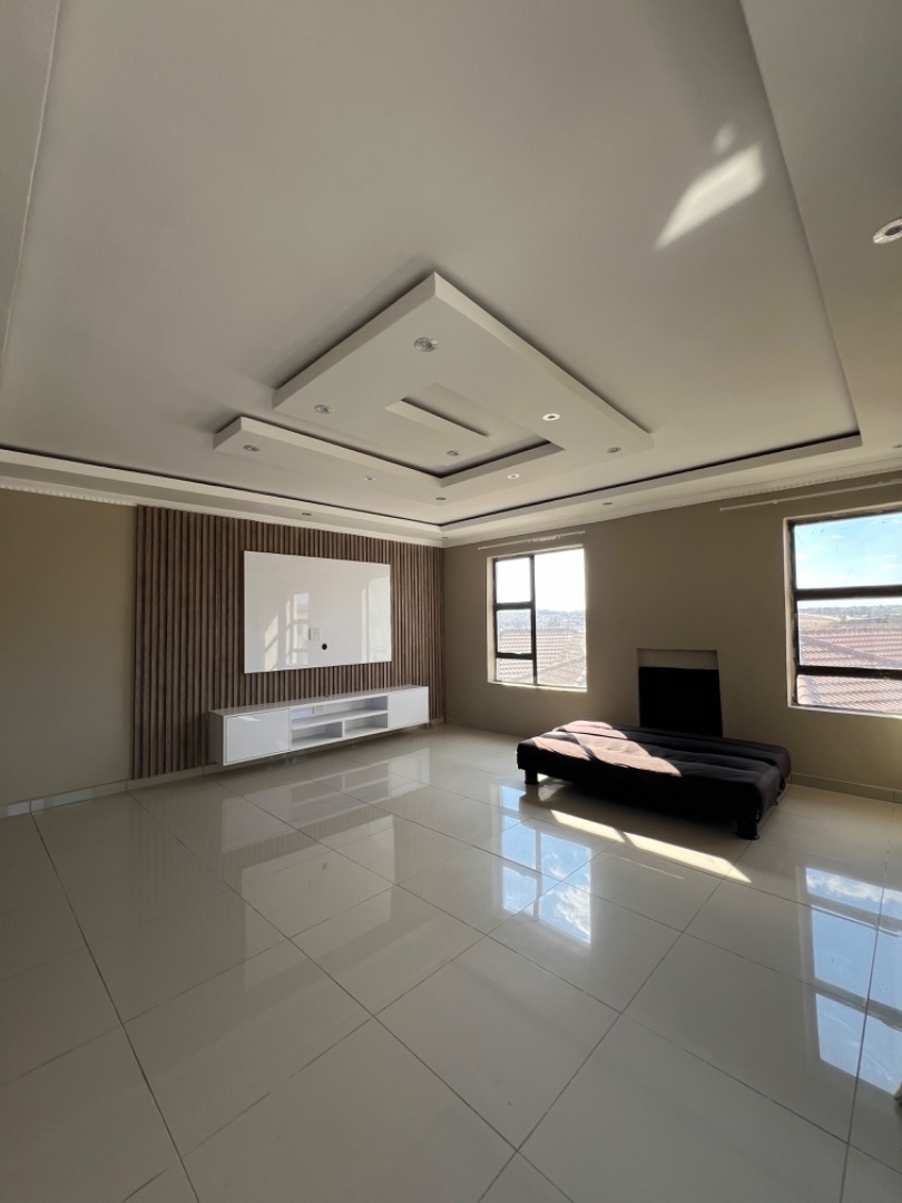 To Let 5 Bedroom Property for Rent in Serala View Limpopo
