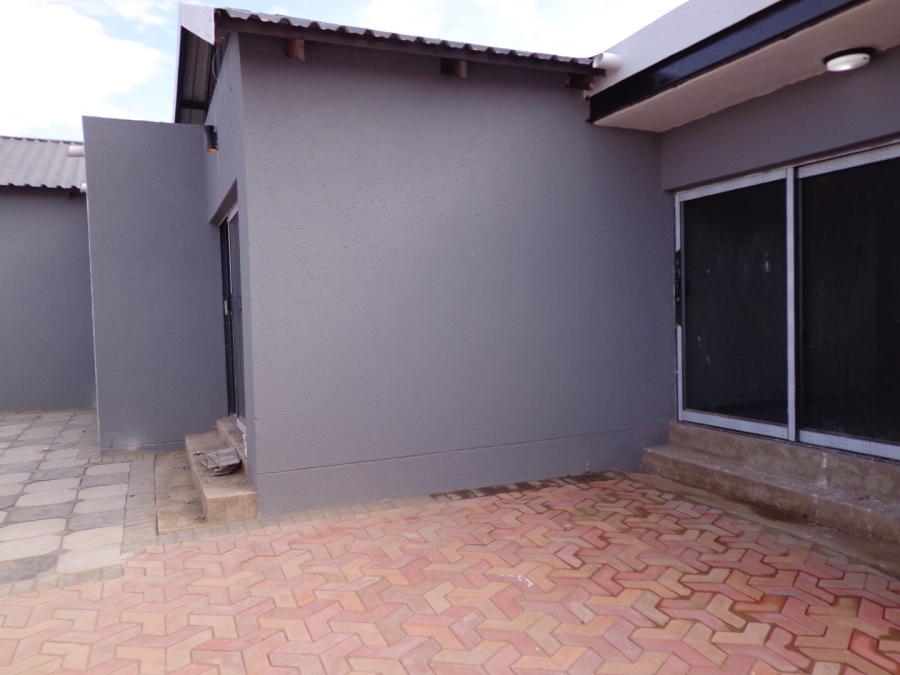 To Let 3 Bedroom Property for Rent in Bendor Limpopo