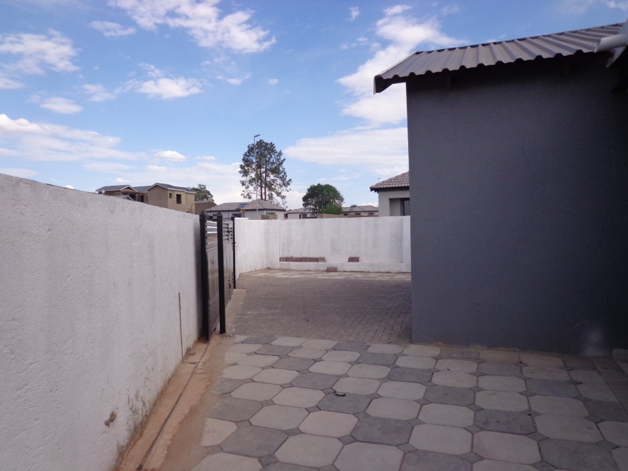 To Let 3 Bedroom Property for Rent in Bendor Limpopo