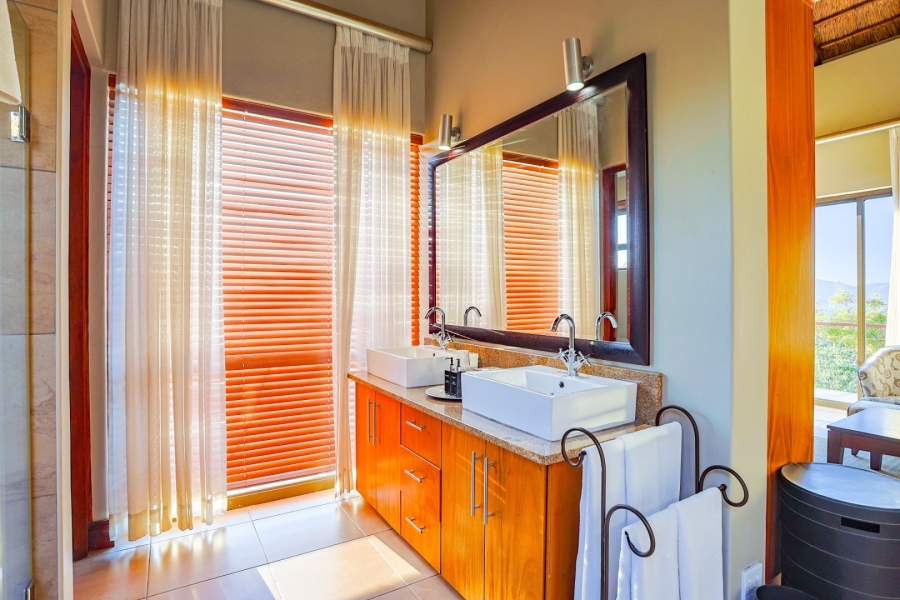 5 Bedroom Property for Sale in Zebula Golf Estate Limpopo
