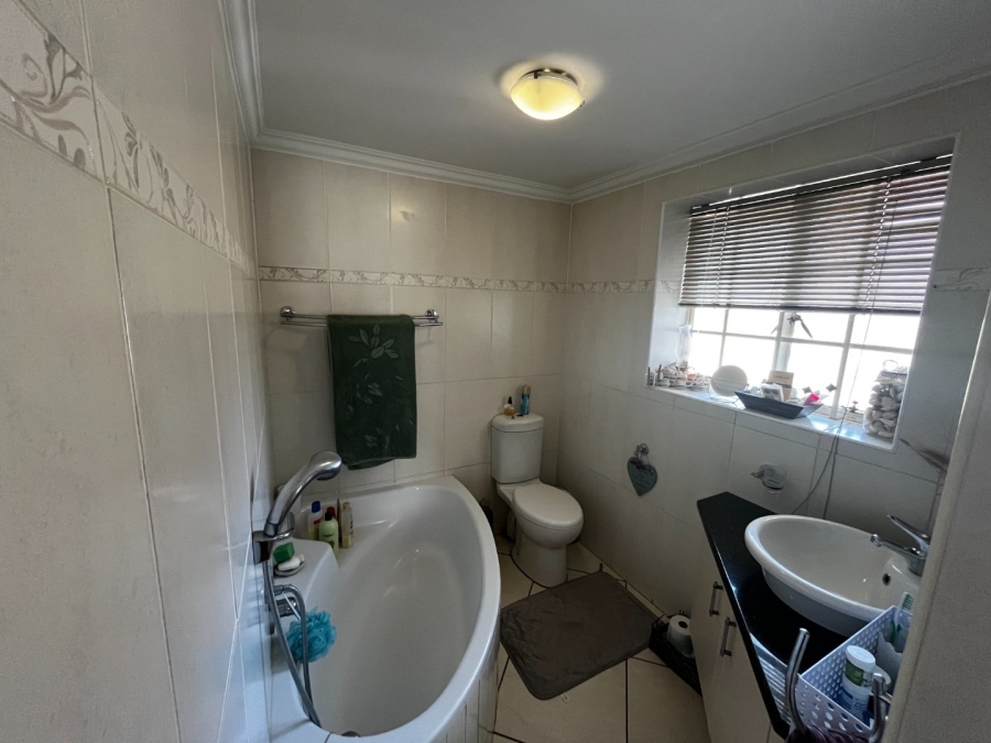 4 Bedroom Property for Sale in Flora Park Limpopo