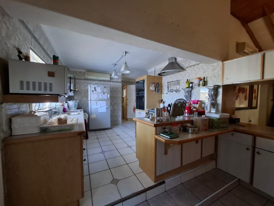 4 Bedroom Property for Sale in Roodepoort Limpopo