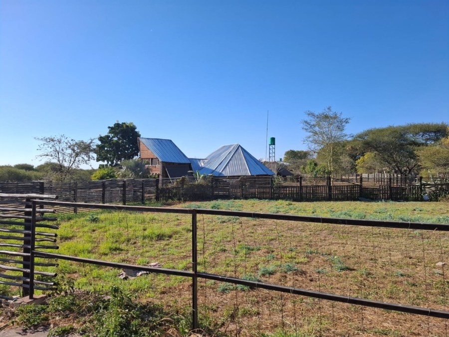 4 Bedroom Property for Sale in Roodepoort Limpopo