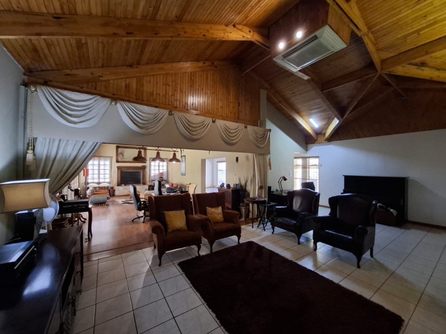 4 Bedroom Property for Sale in Roodepoort Limpopo