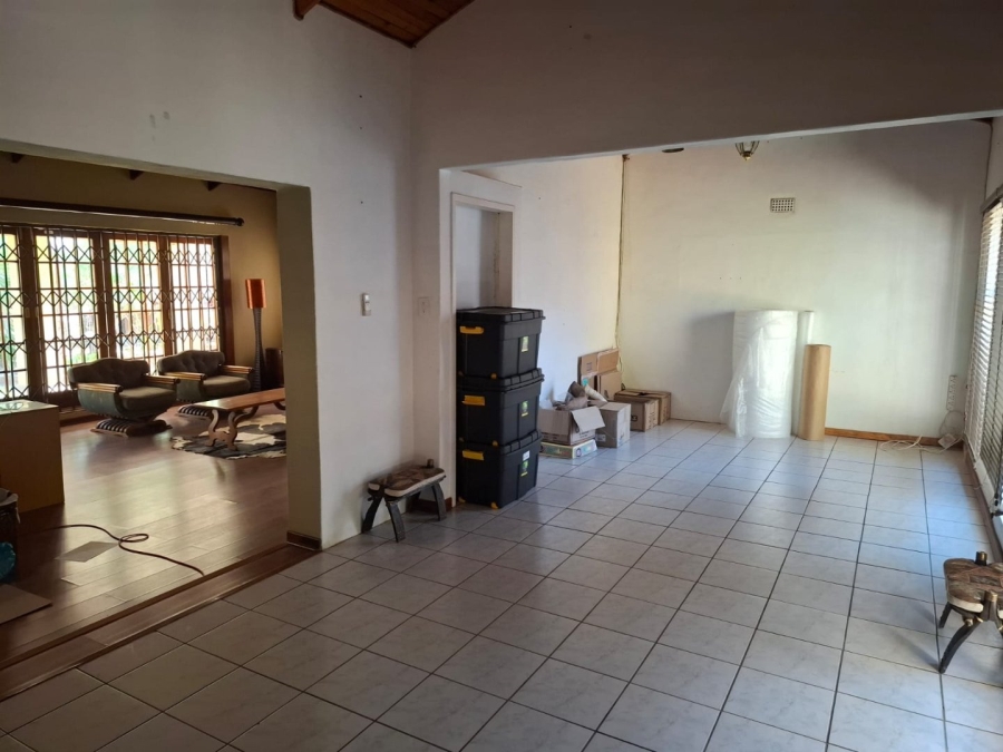 4 Bedroom Property for Sale in Roodepoort Limpopo