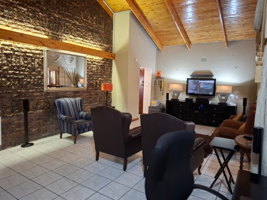 4 Bedroom Property for Sale in Roodepoort Limpopo