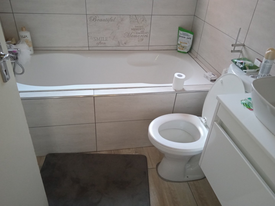 To Let 2 Bedroom Property for Rent in Eagles Crest Limpopo