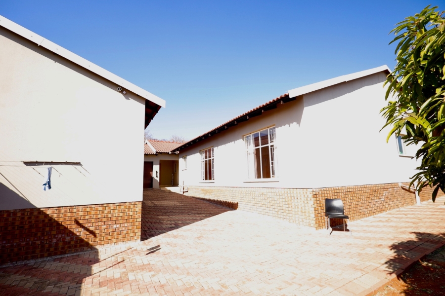 5 Bedroom Property for Sale in Bendor Limpopo