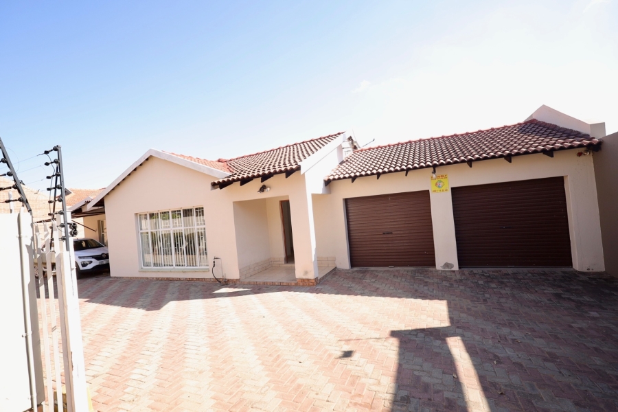 5 Bedroom Property for Sale in Bendor Limpopo