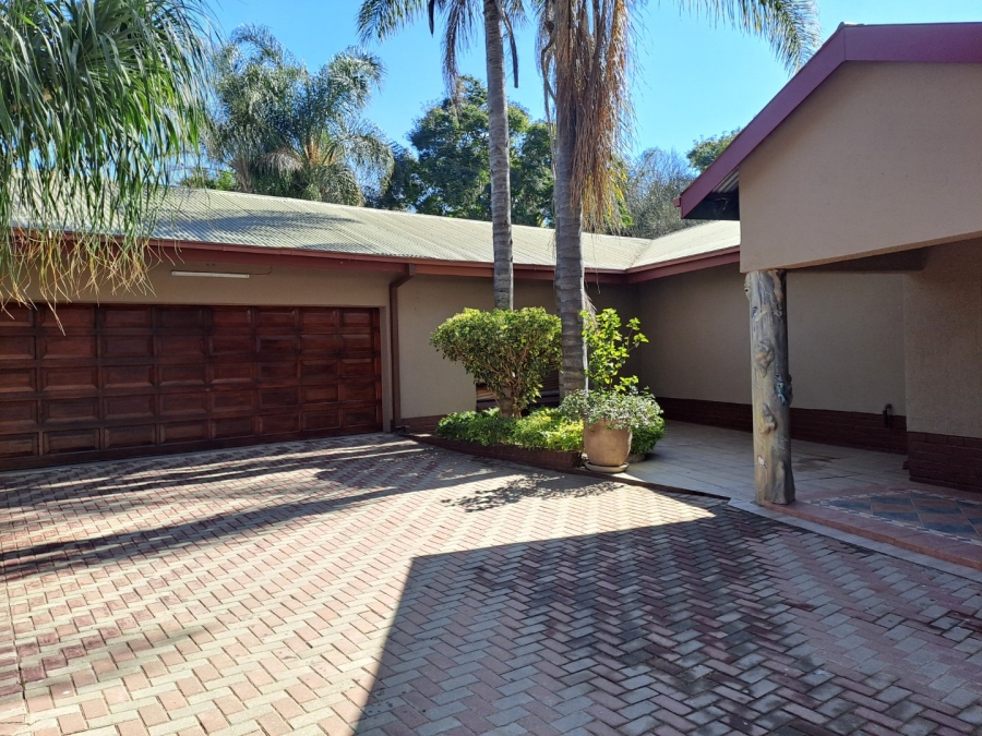 4 Bedroom Property for Sale in Palm A H Limpopo