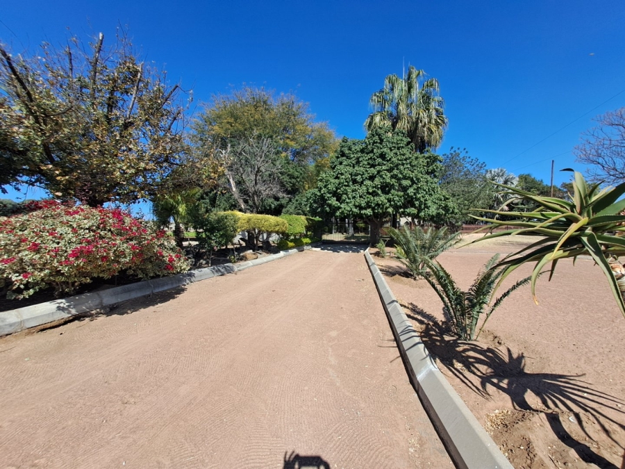 4 Bedroom Property for Sale in Palm A H Limpopo