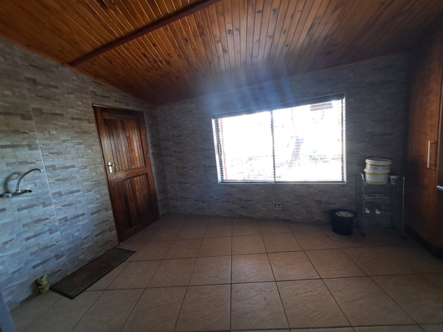 4 Bedroom Property for Sale in Palm A H Limpopo
