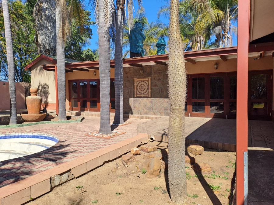 4 Bedroom Property for Sale in Palm A H Limpopo