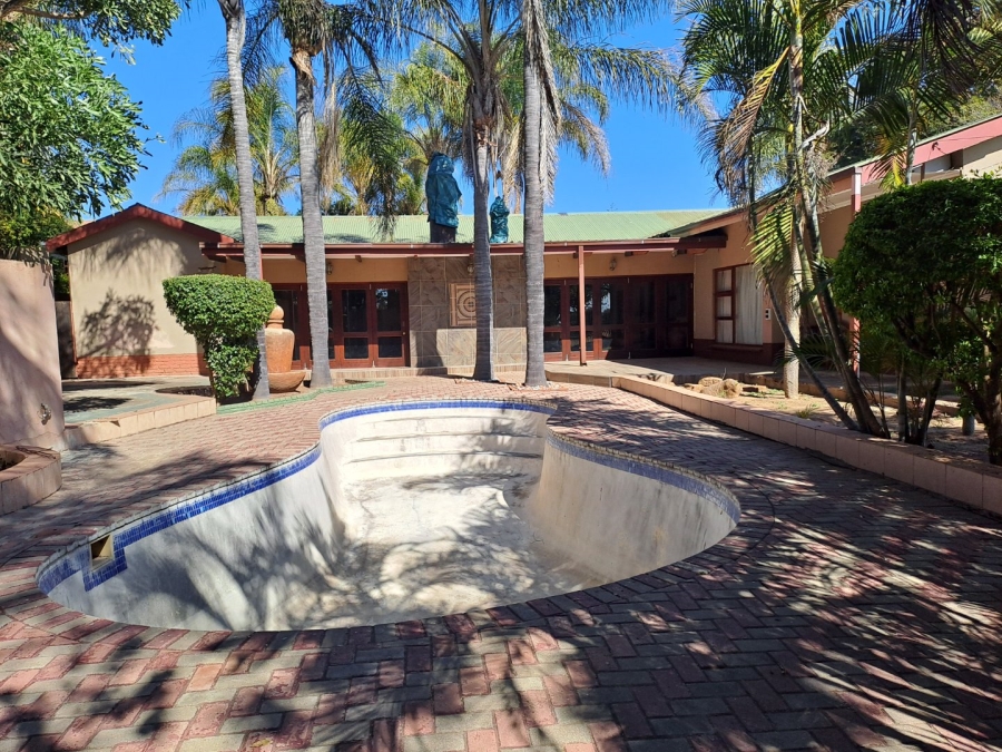 4 Bedroom Property for Sale in Palm A H Limpopo