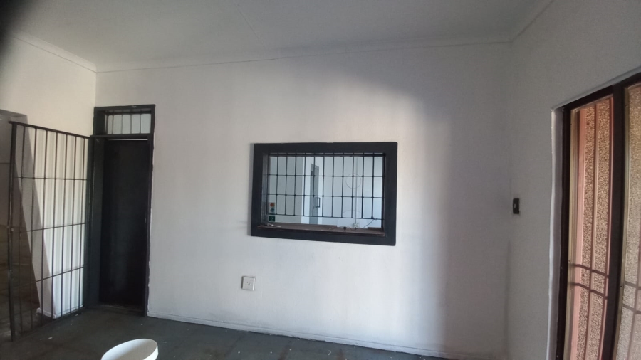 To Let commercial Property for Rent in Polokwane Industria Limpopo