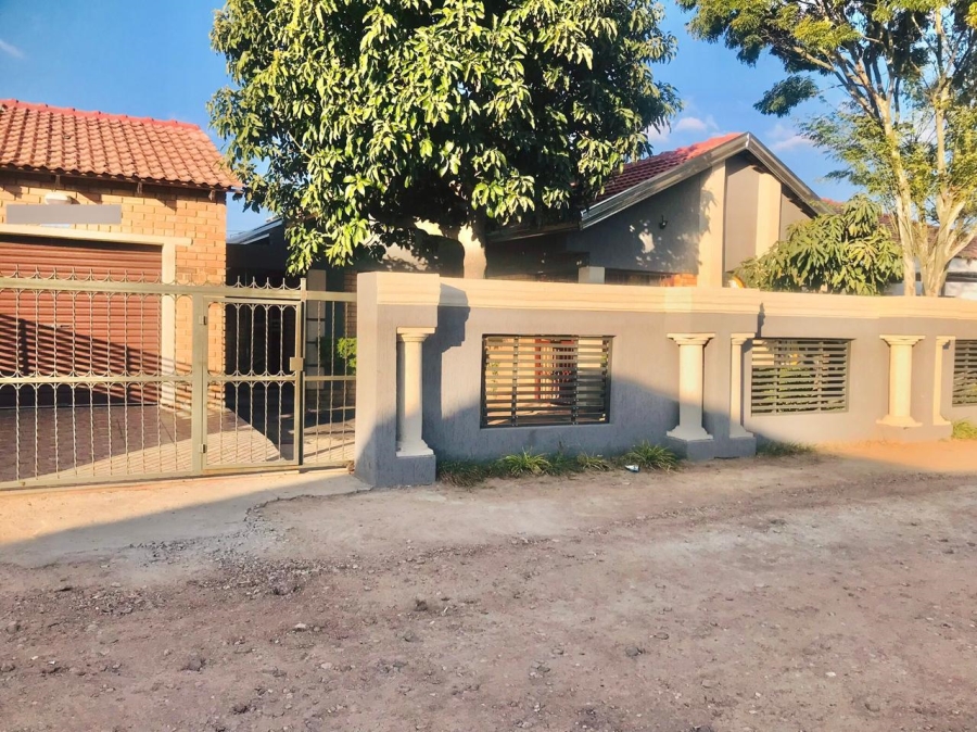4 Bedroom Property for Sale in Seshego A Limpopo