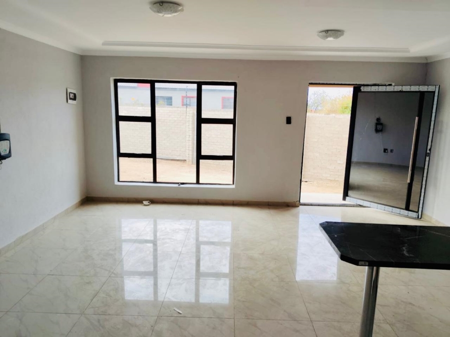 3 Bedroom Property for Sale in Mahlasedi Park Limpopo