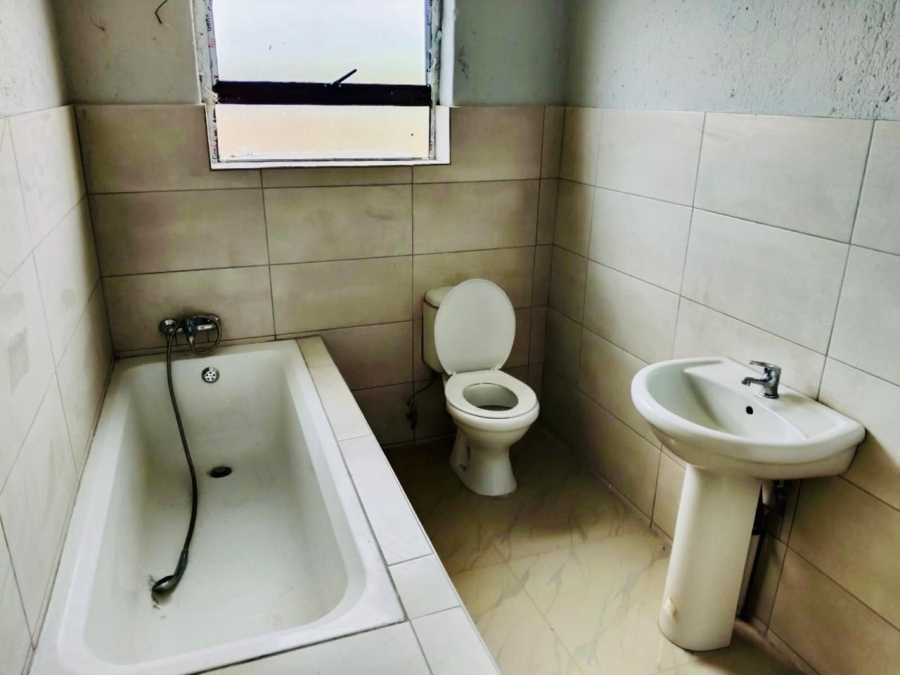 3 Bedroom Property for Sale in Mahlasedi Park Limpopo