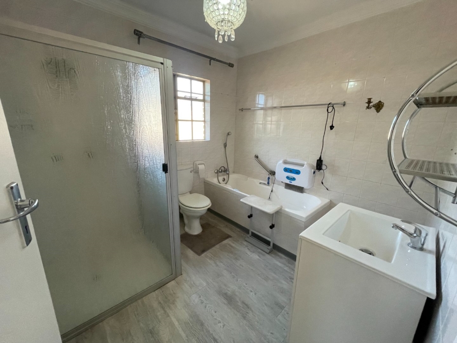 2 Bedroom Property for Sale in Flora Park Limpopo