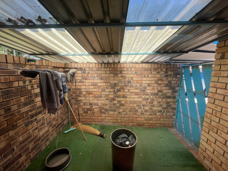 2 Bedroom Property for Sale in Flora Park Limpopo