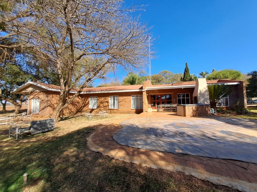 4 Bedroom Property for Sale in Dalmada A H Limpopo