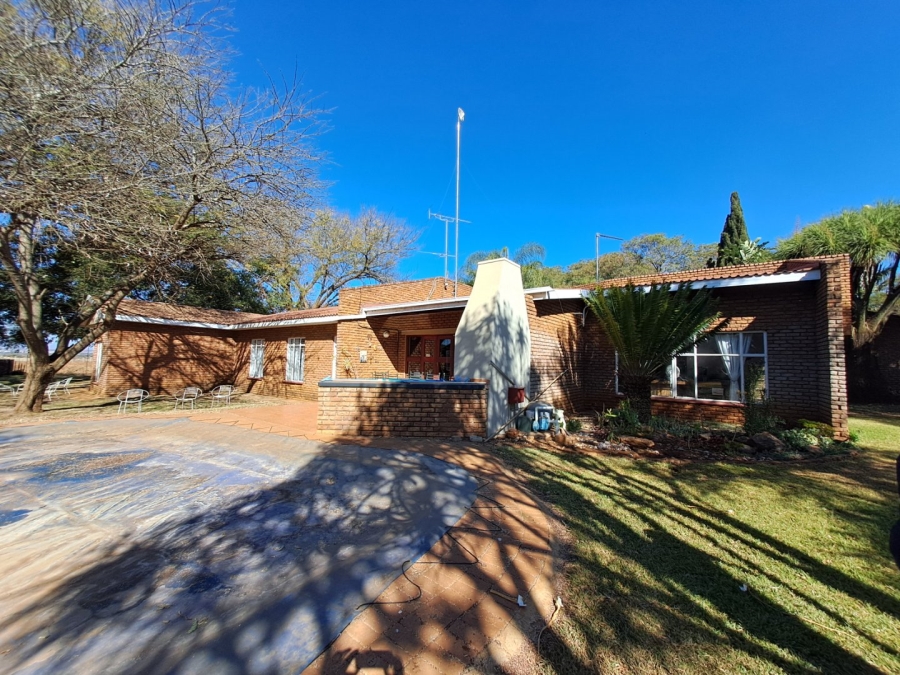 4 Bedroom Property for Sale in Dalmada A H Limpopo