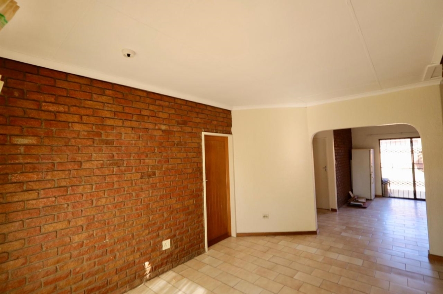 To Let 4 Bedroom Property for Rent in Welgelegen Limpopo